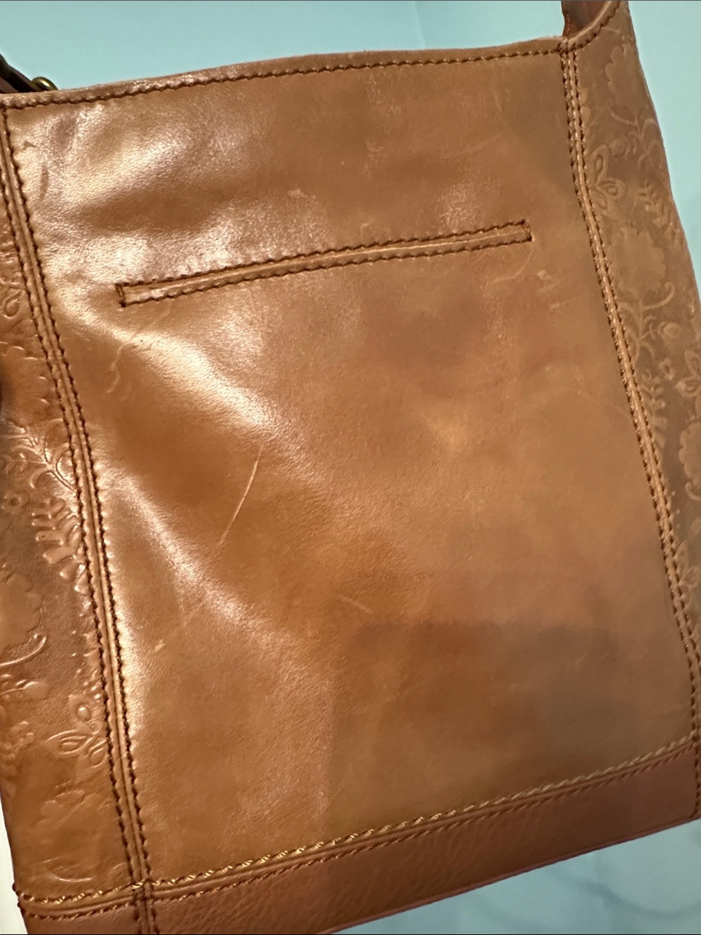 NWT The Sak Tan Leather Embossed Crossbody Bag - Picture 7 of 8